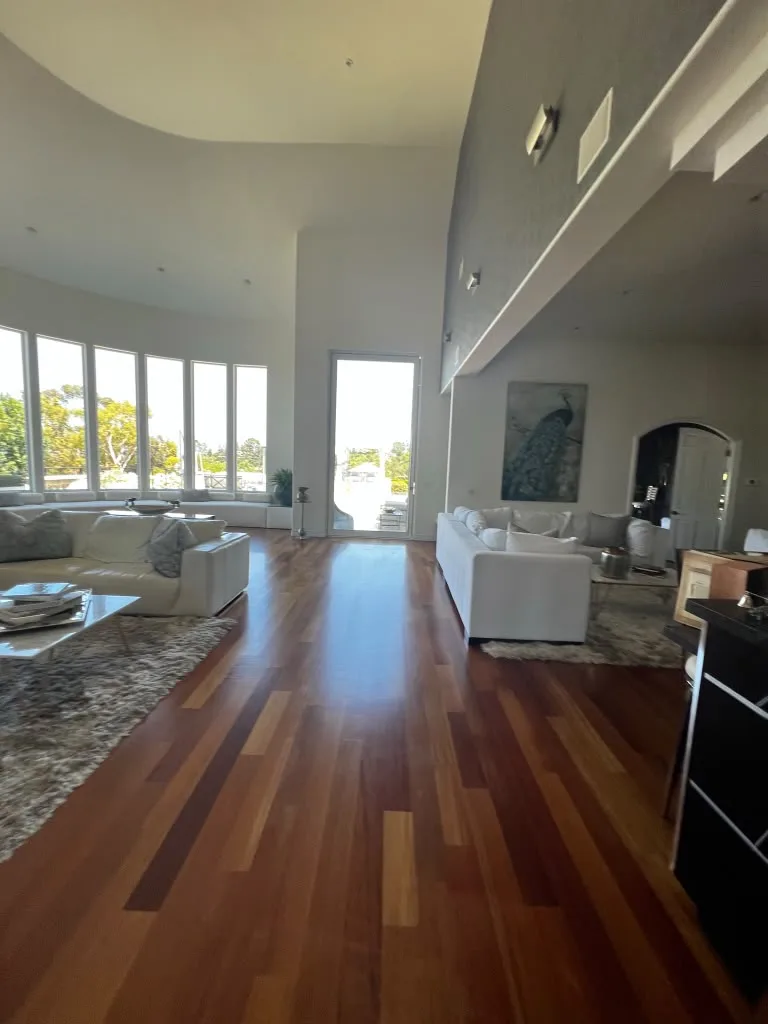 Living room remodeling by Top Tech Builders