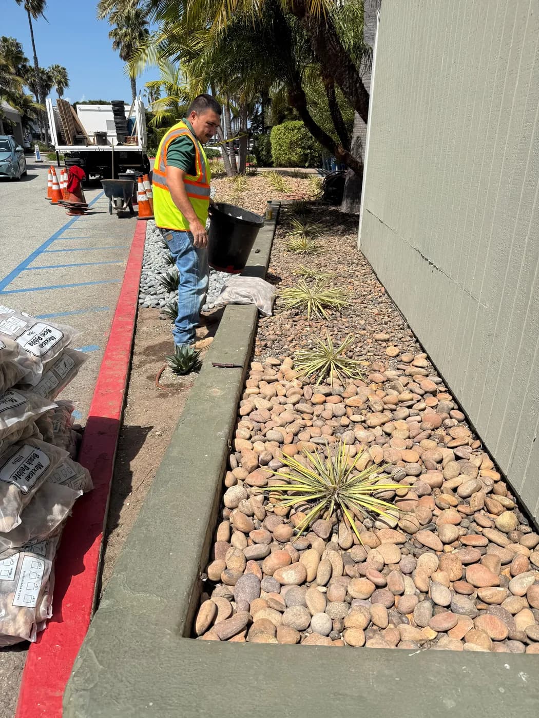 Turf and hardscape work by Top Tech Builders, photo 17